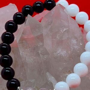 Dharma Shop Harmony & Balance Yin & Yang  Gemstone Stretch Bracelet